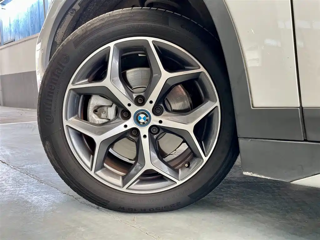 BMW X1 New Energy 2018 — фото 20