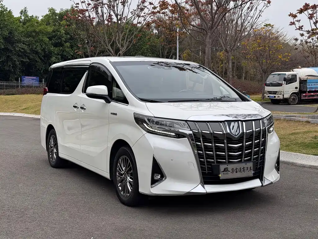 Toyota Alphard 2021 — фото 3