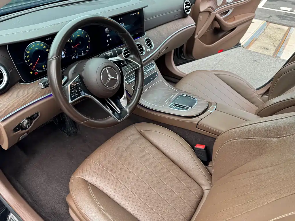 Mercedes-Benz E-Class 2023