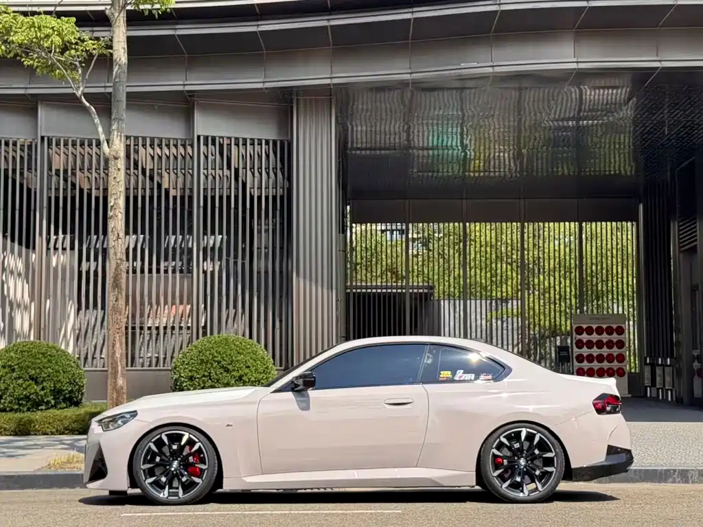 BMW M240i 2025 — фото 3