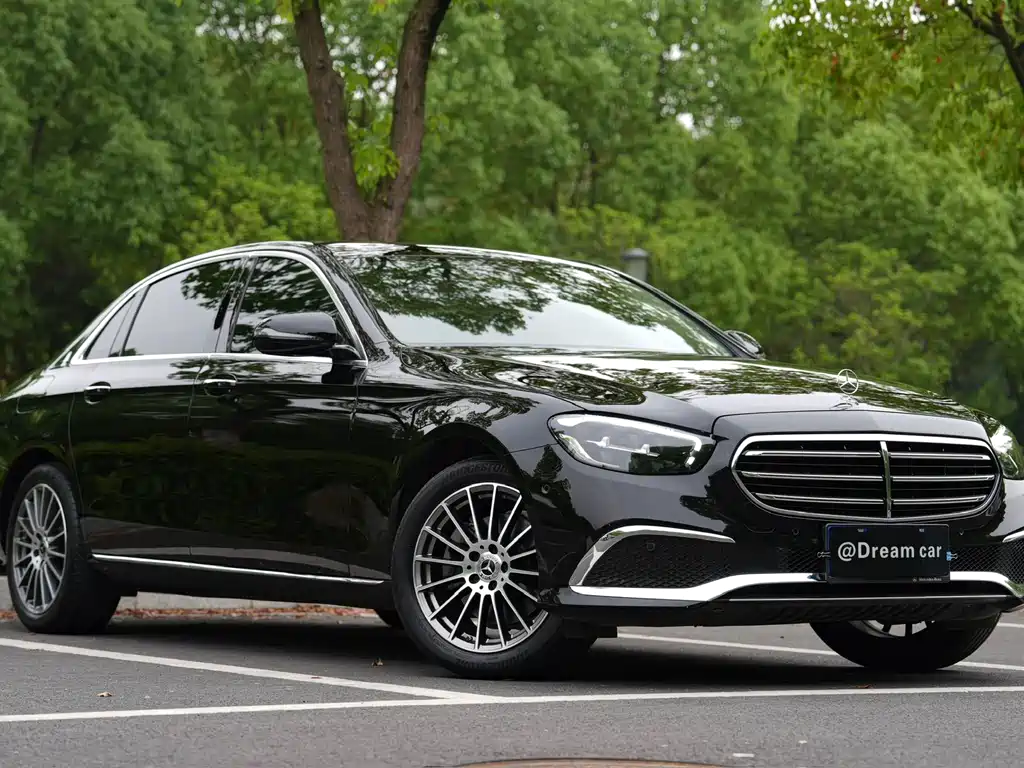 Mercedes-Benz E-Class 2023 — фото 3