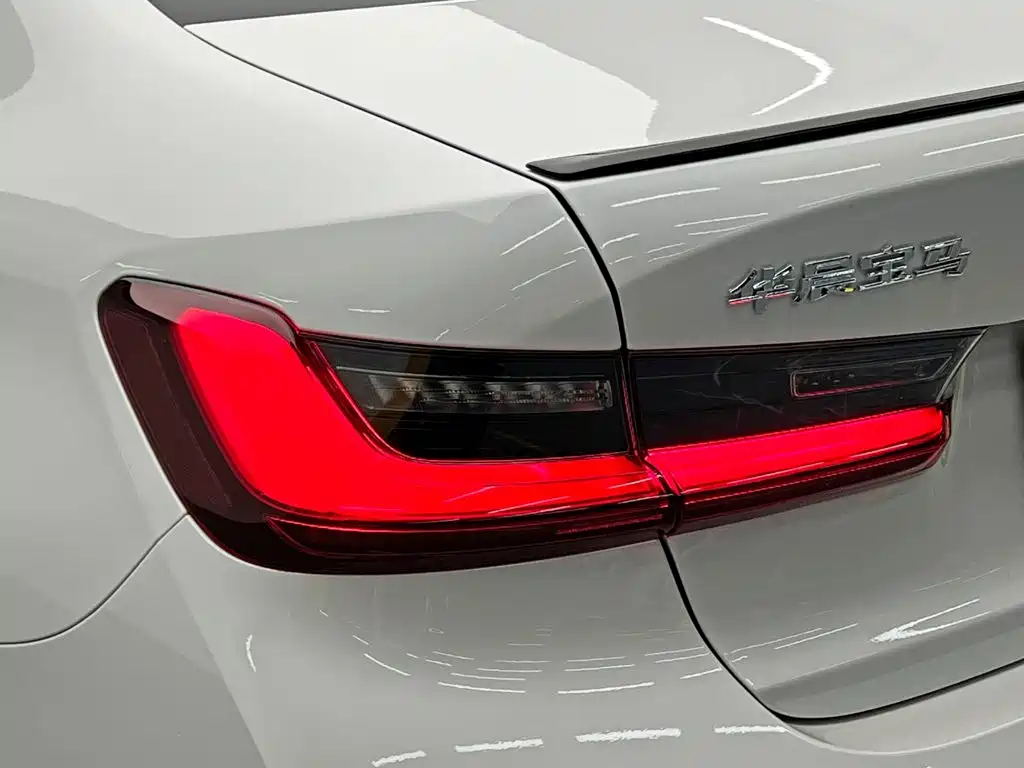 BMW 3 Series 2026 — фото 10