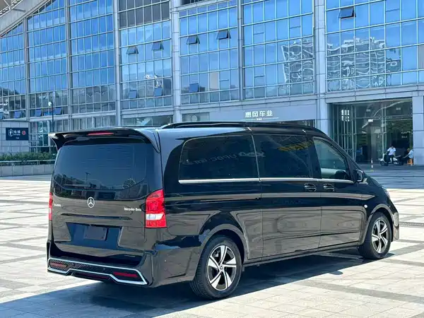 Mercedes-Benz Vito 2024