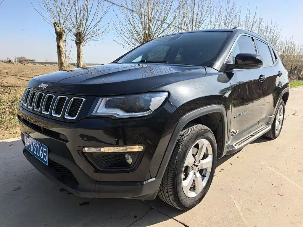 Jeep Compass 2019 — фото 1