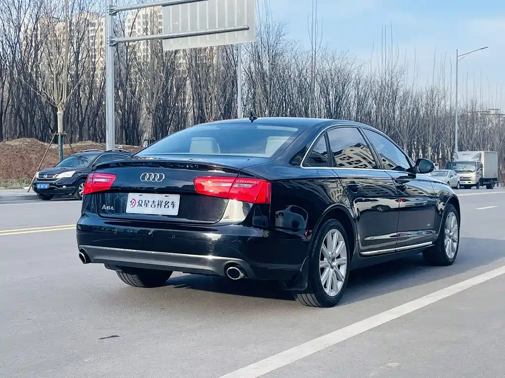 Audi A6L 2014 — фото 21