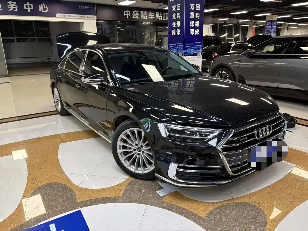Audi A8 2021