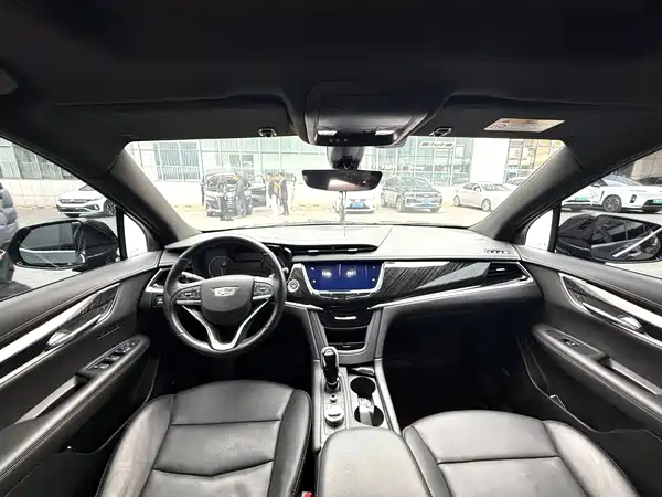 Cadillac XT6 2021