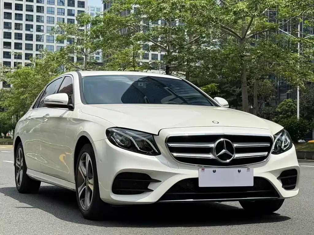Mercedes-Benz E-Class 2017 — фото 3