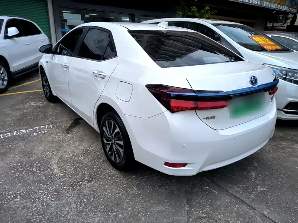 Toyota Corolla Dual Engine E+ 2022 — фото 5