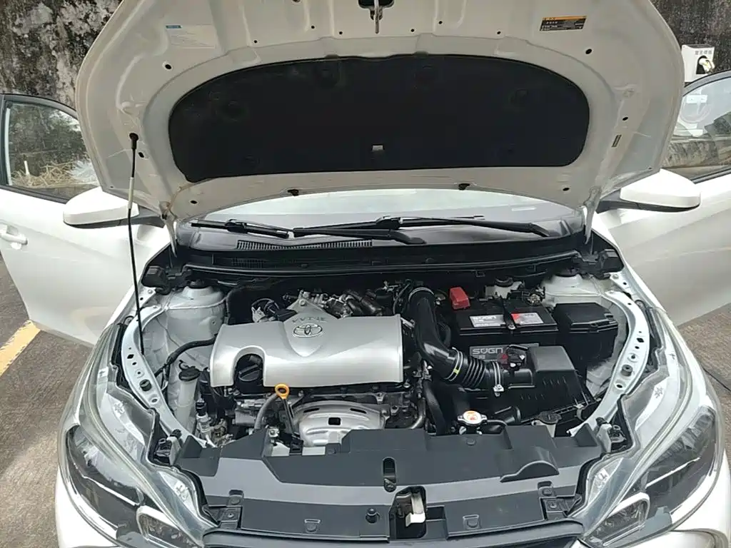 Toyota Yaris L 2019 — фото 20