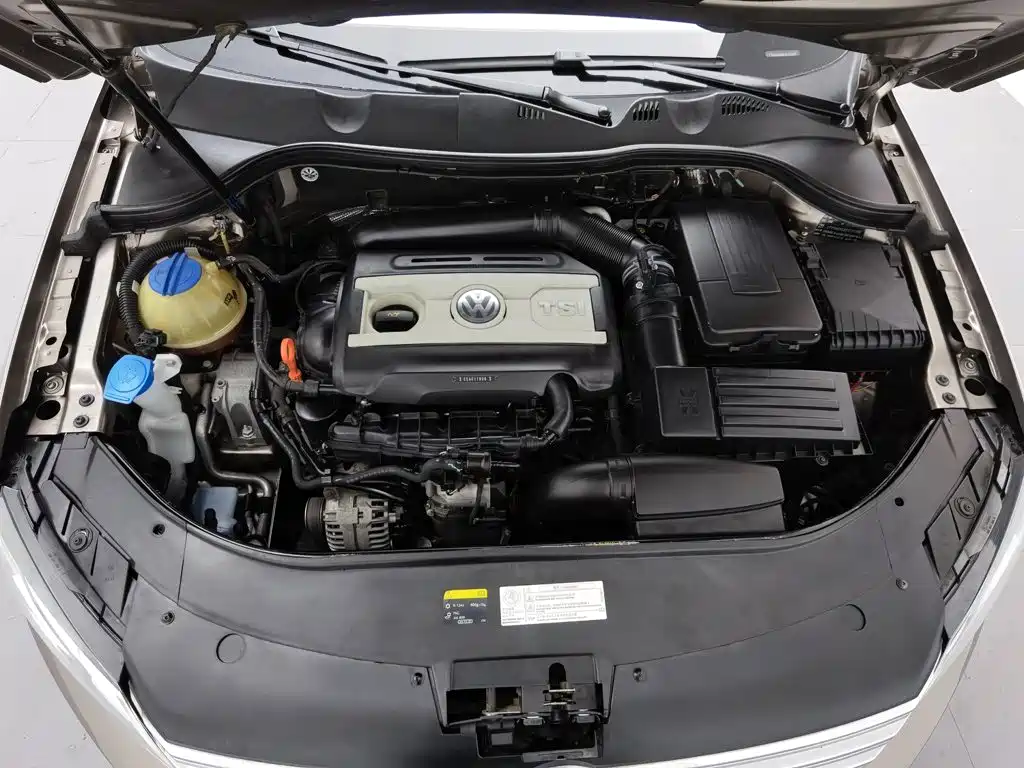 Volkswagen Magotan 2014