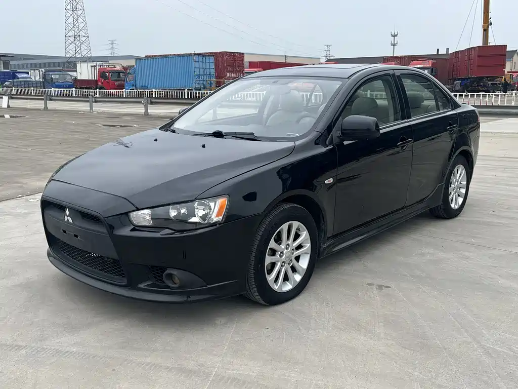 Mitsubishi Lancer EX 2013 — фото 22