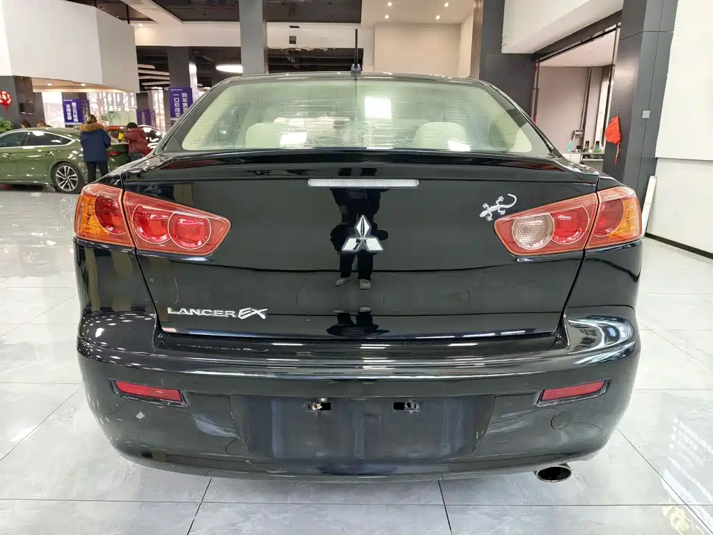 Mitsubishi Lancer EX 2013 — фото 10