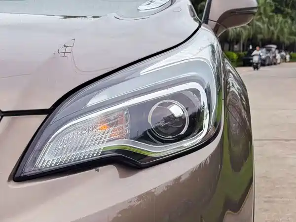 Buick Envision Plus 2019
