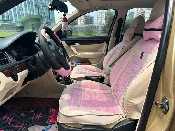 Volkswagen Lavida 2014