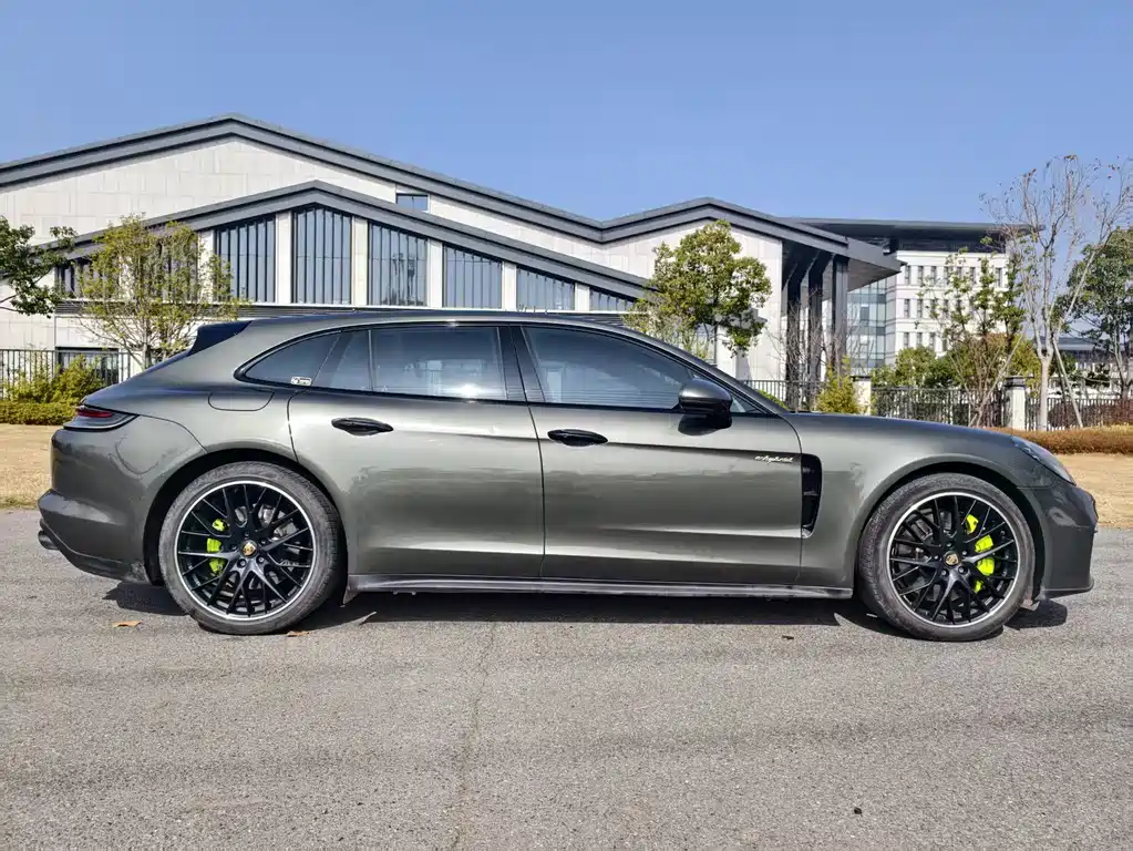 Porsche Panamera Hybrid 2022 — фото 17