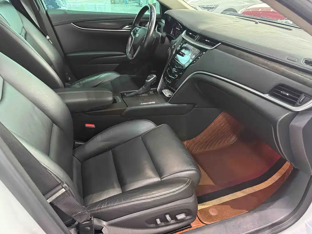 Cadillac XTS 2019 — фото 13