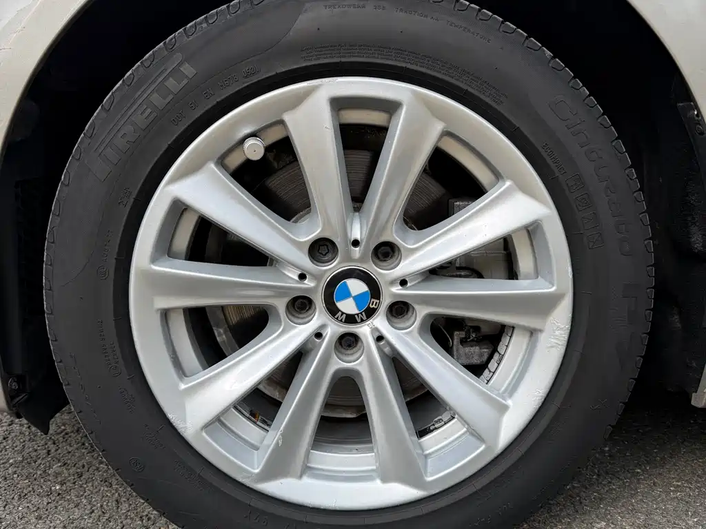 BMW 5 Series 2014 — фото 10