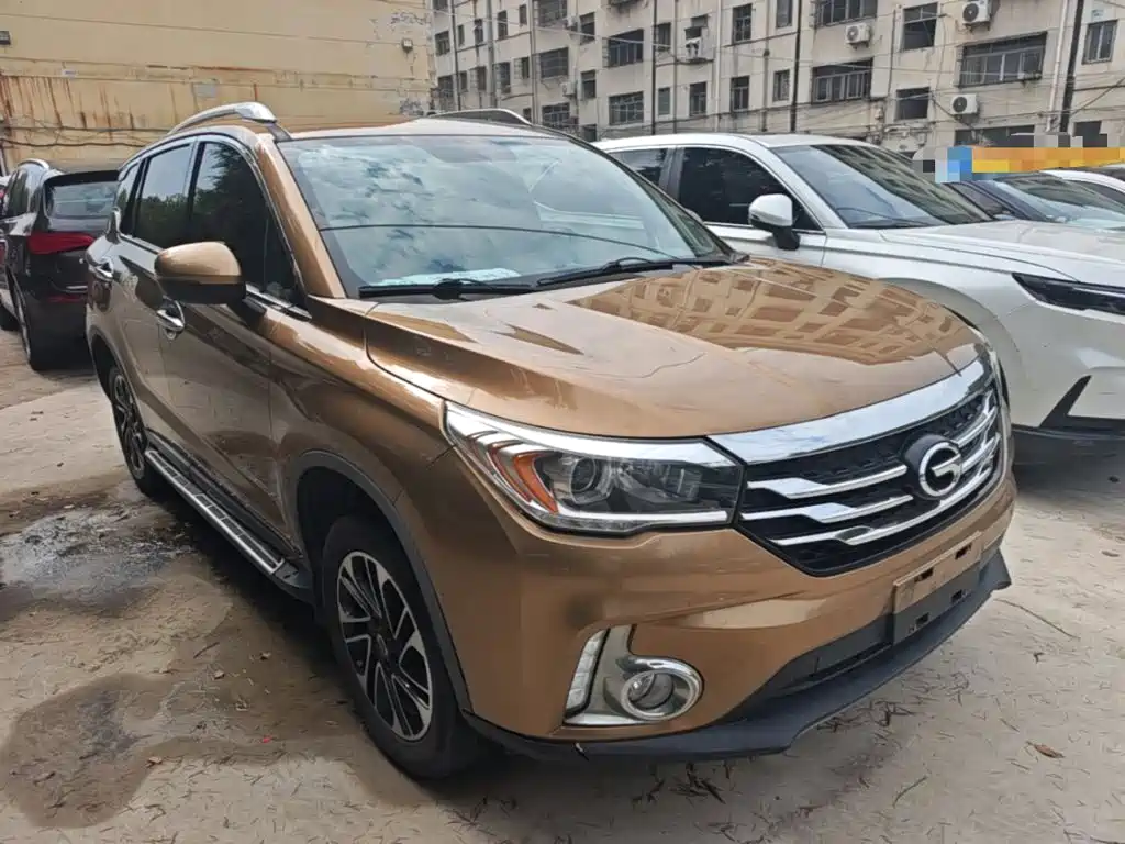 GAC Trumpchi GS4 2017 — фото 4