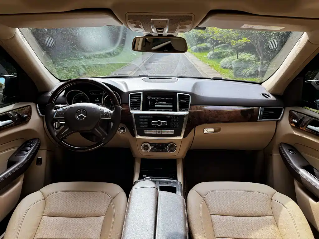 Mercedes-Benz M-Class 2015 — фото 9