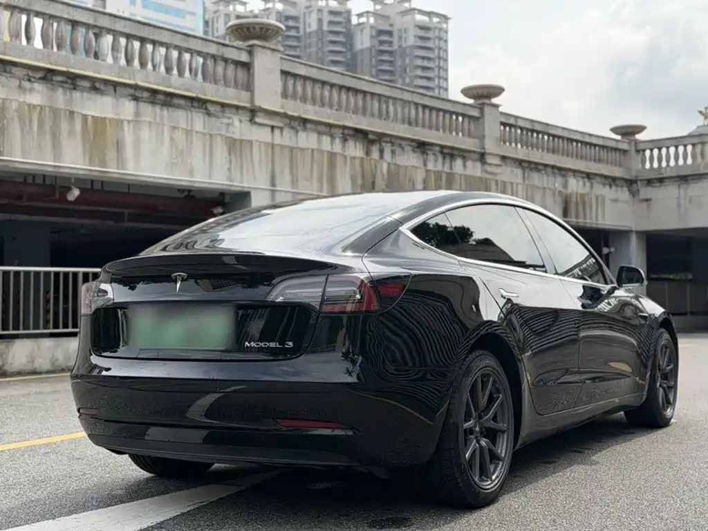 Tesla Model 3 2019 — фото 8