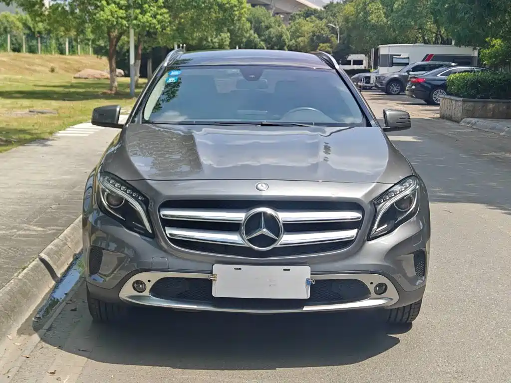Mercedes-Benz GLA 2016