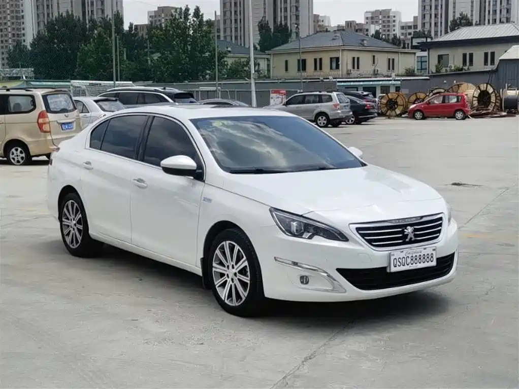Peugeot 408 2015 — фото 3