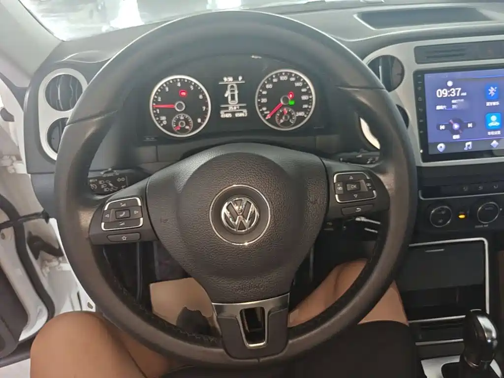 Volkswagen Tiguan 2019 — фото 11