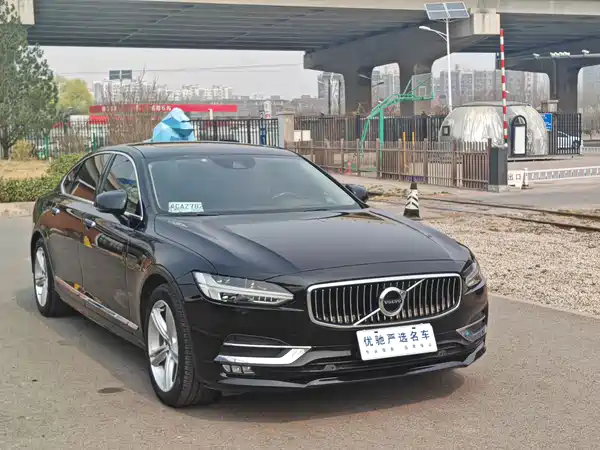Volvo S90 2019