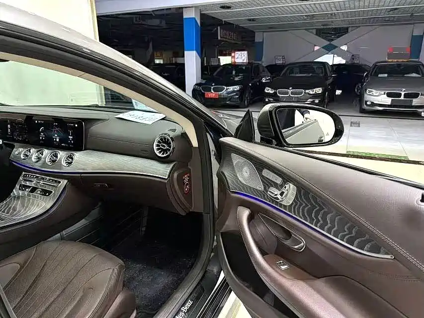 Mercedes-Benz CLS 2021 — фото 4