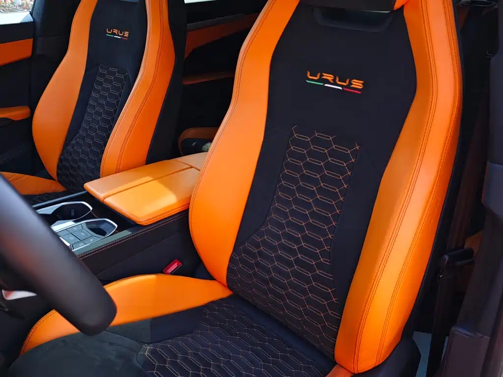 Lamborghini Urus 2022 — фото 10