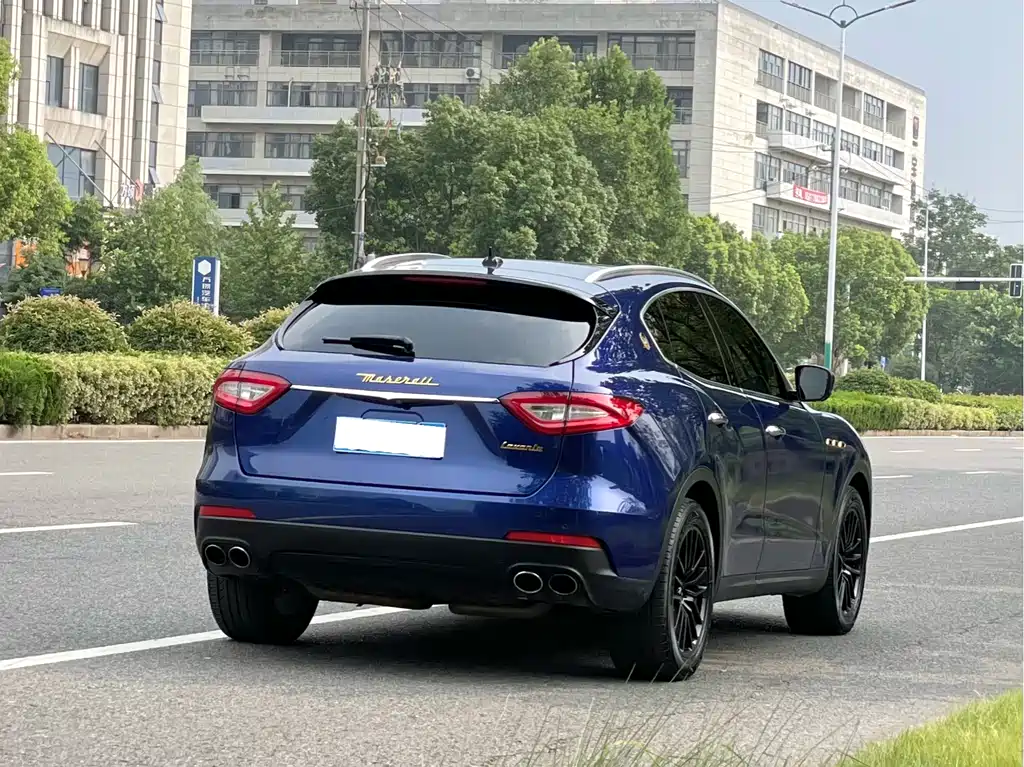 Maserati Levante 2016