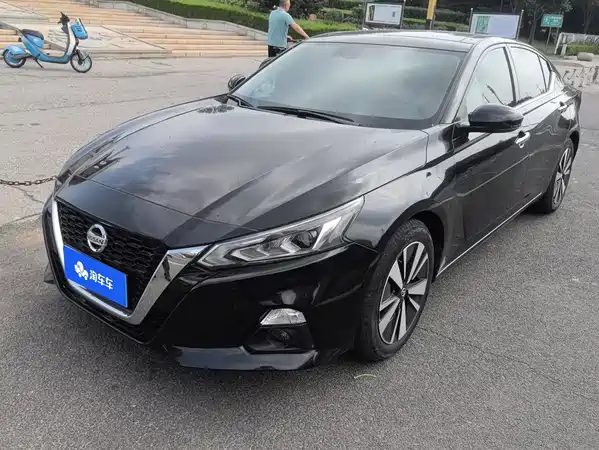 Nissan Teana 2022