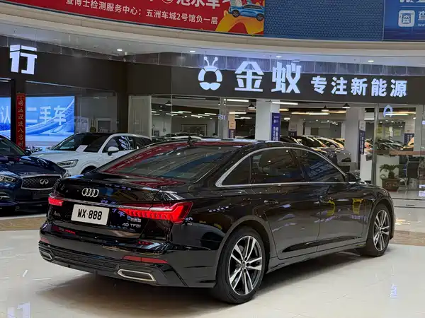 Audi A6L 2022