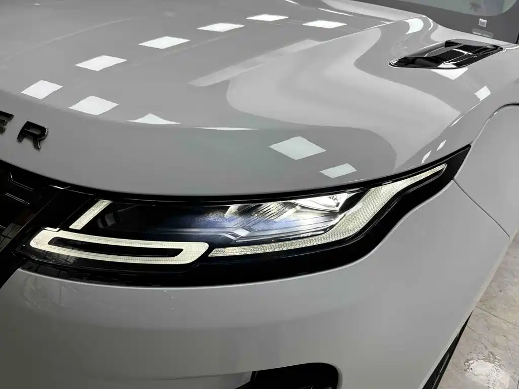 Land Rover Range Rover Evoque 2022 — фото 19