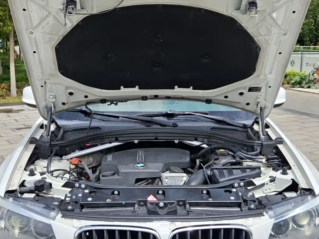 BMW X3 2012 — фото 17
