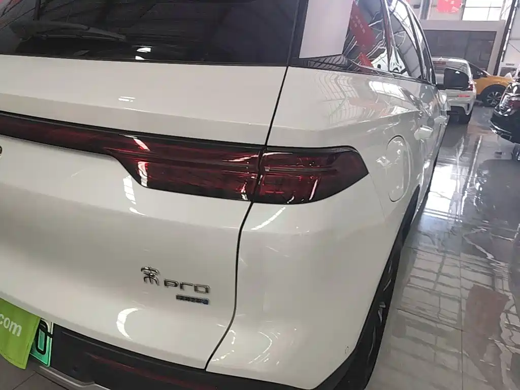 BYD Song Pro New Energy 2025 — фото 8