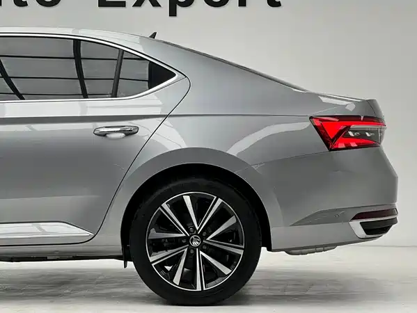 Skoda Superb 2023