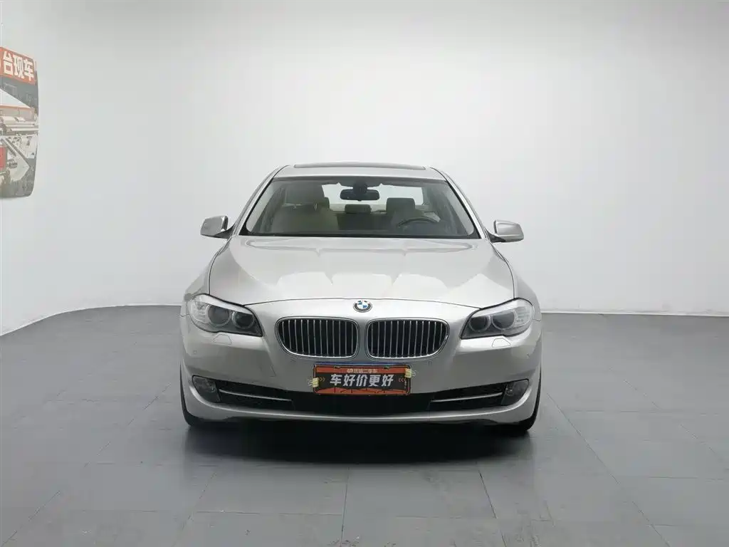 BMW 5 Series 2012 — фото 3