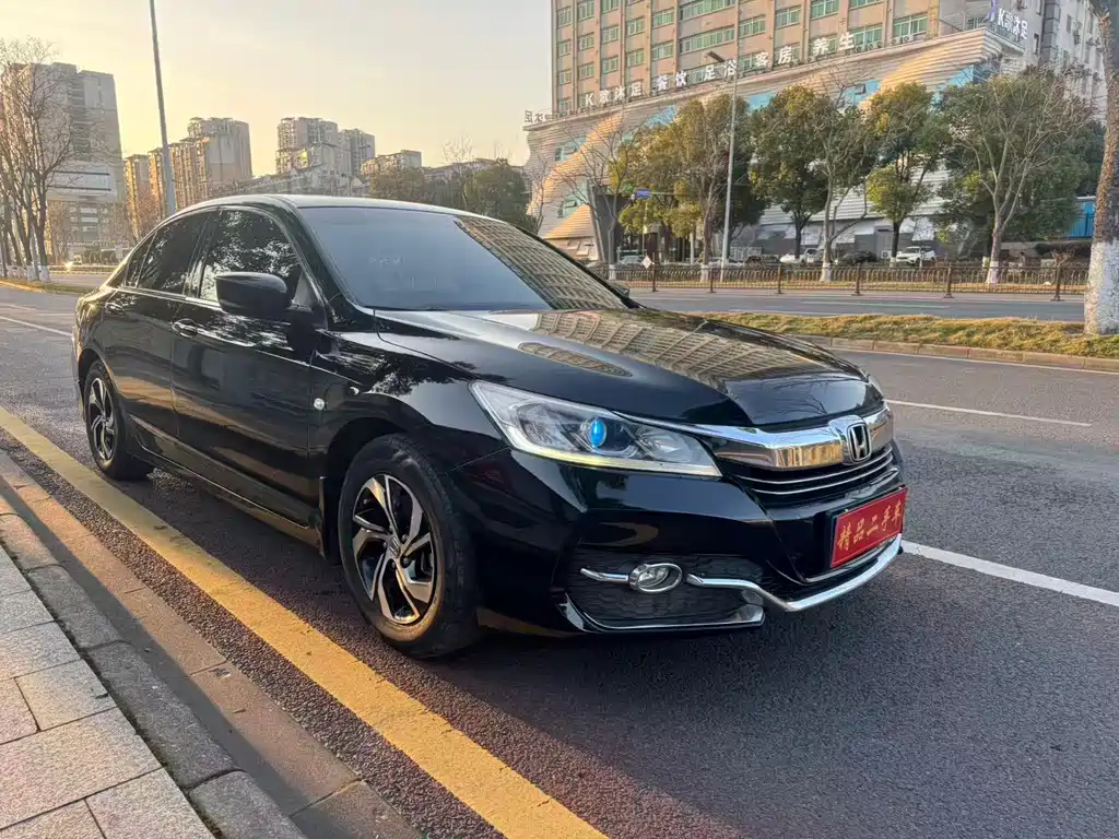 Honda Accord 2017 — фото 3