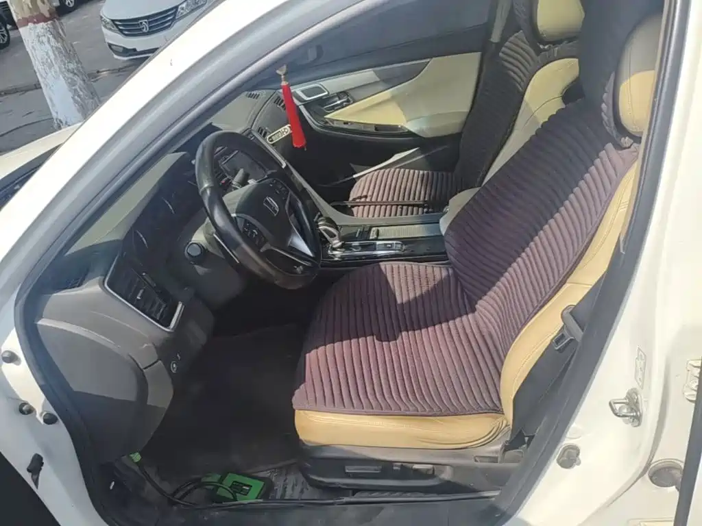 Honda Spirior 2015 — фото 15