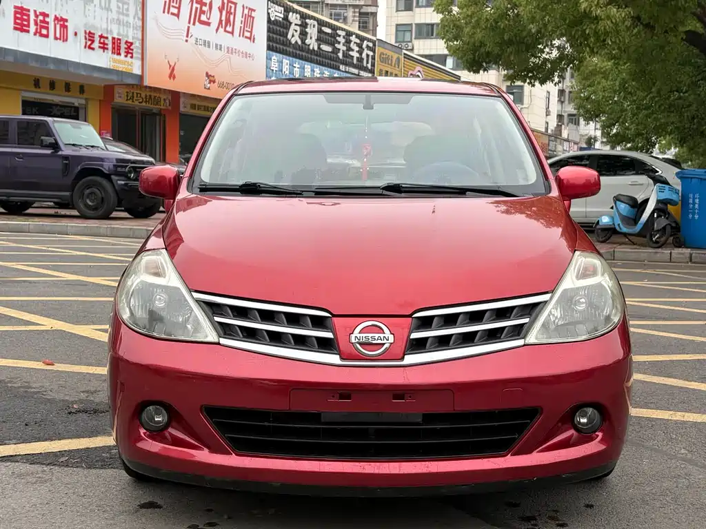 Nissan Tiida 2009