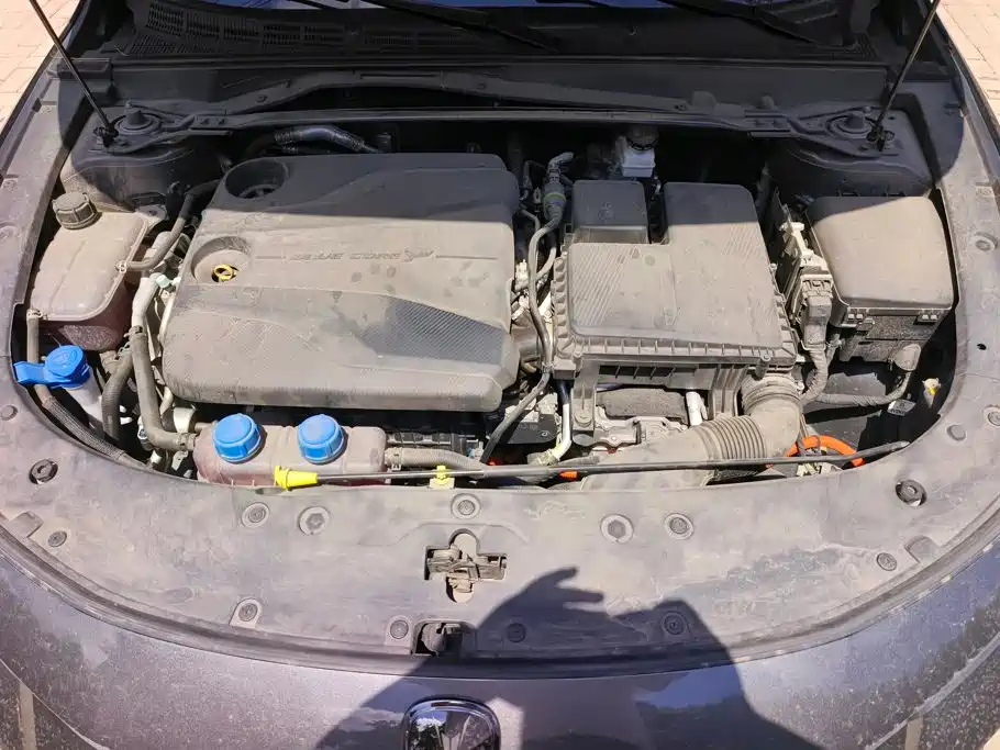 Changan UNI-V Smart Electric Idd 2024 — фото 10
