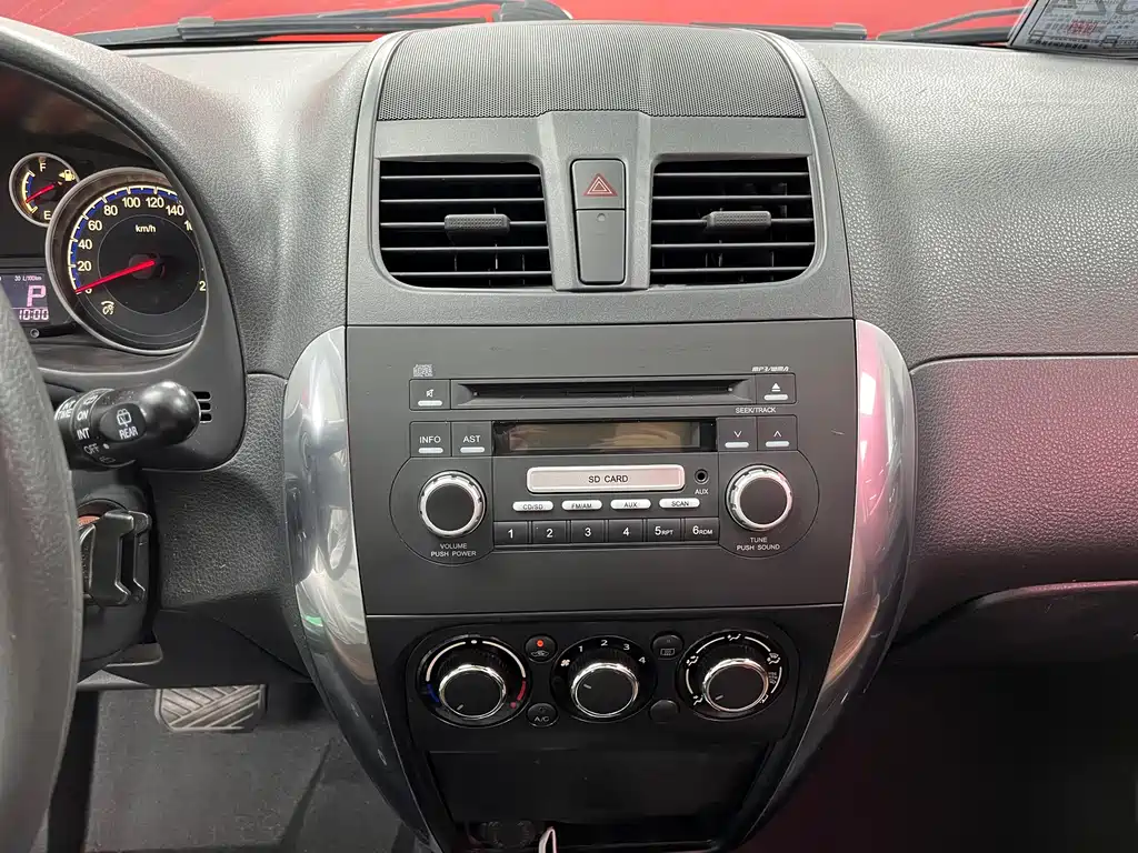 Suzuki SX4 2017 — фото 11