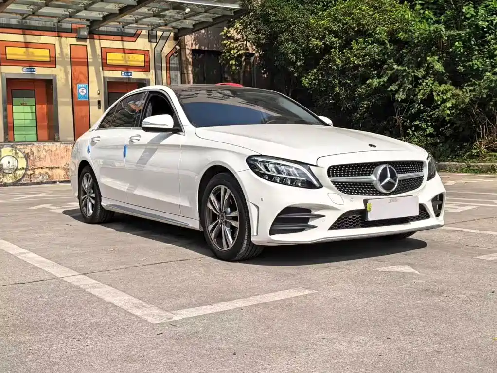 Mercedes-Benz C-Class 2021