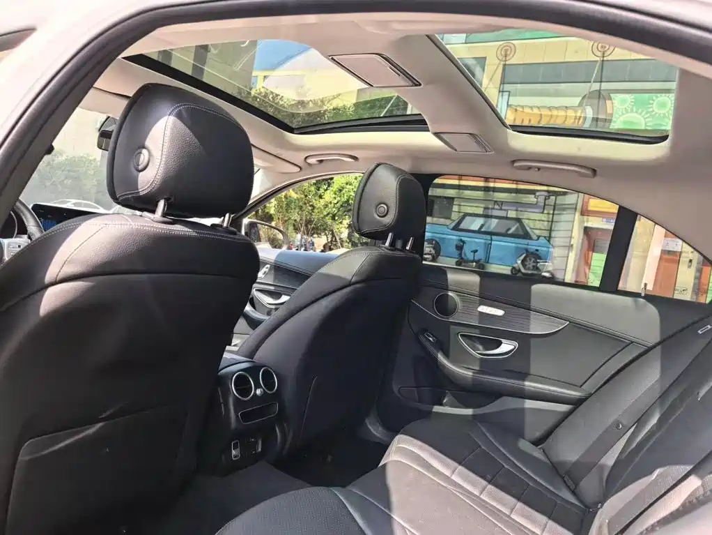 Mercedes-Benz C-Class 2021