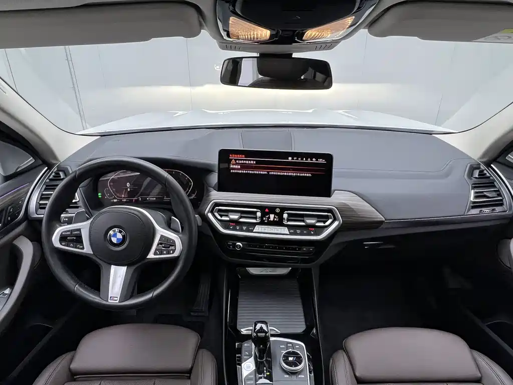 BMW X3 2022 — фото 9