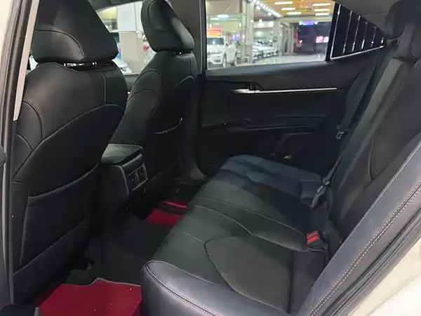 Toyota Camry 2019