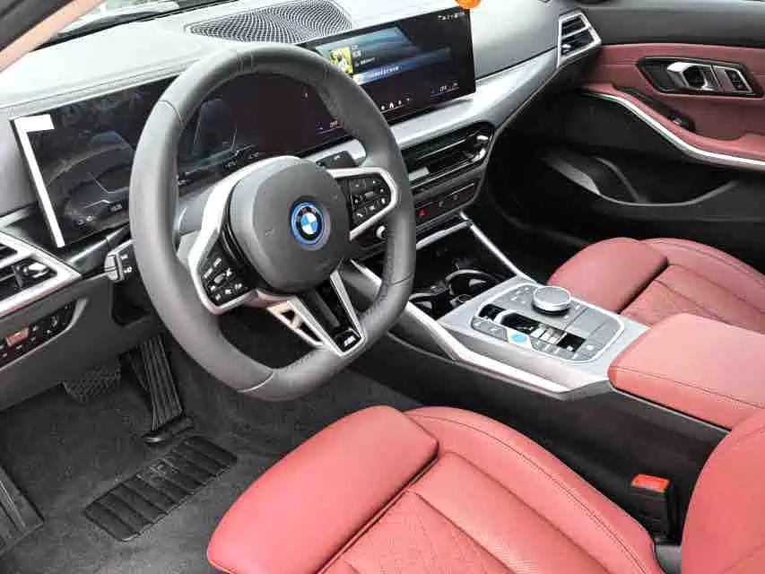 BMW i3 2025