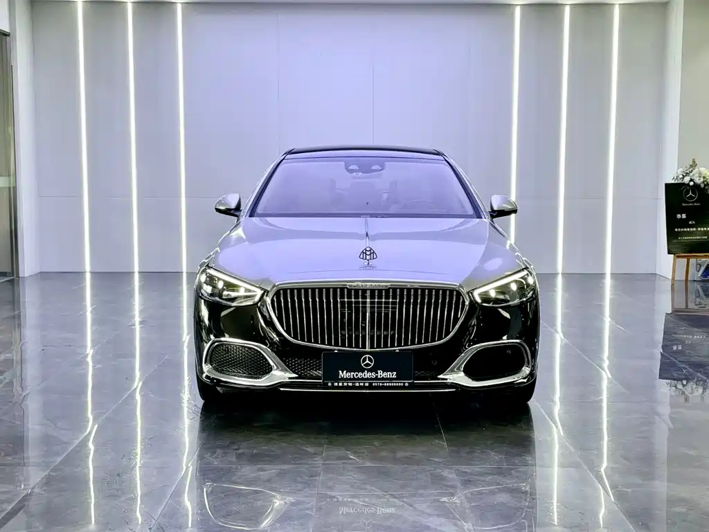 Mercedes-Benz Maybach S-Class 2022 — фото 2